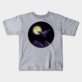 Bat in the moonlight Kids T-Shirt